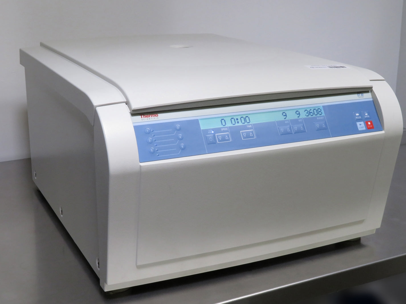 Thermo Scientific ST40 Benchtop Centrifuge