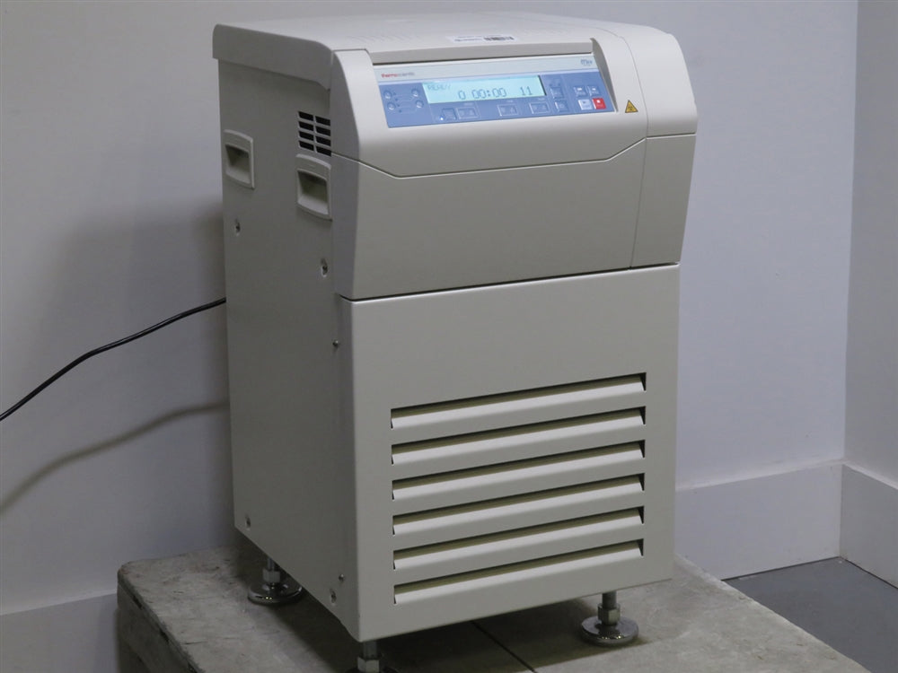 Thermo Scientific Sorvall ST8FR Floor-Standing Refrigerated Centrifuge