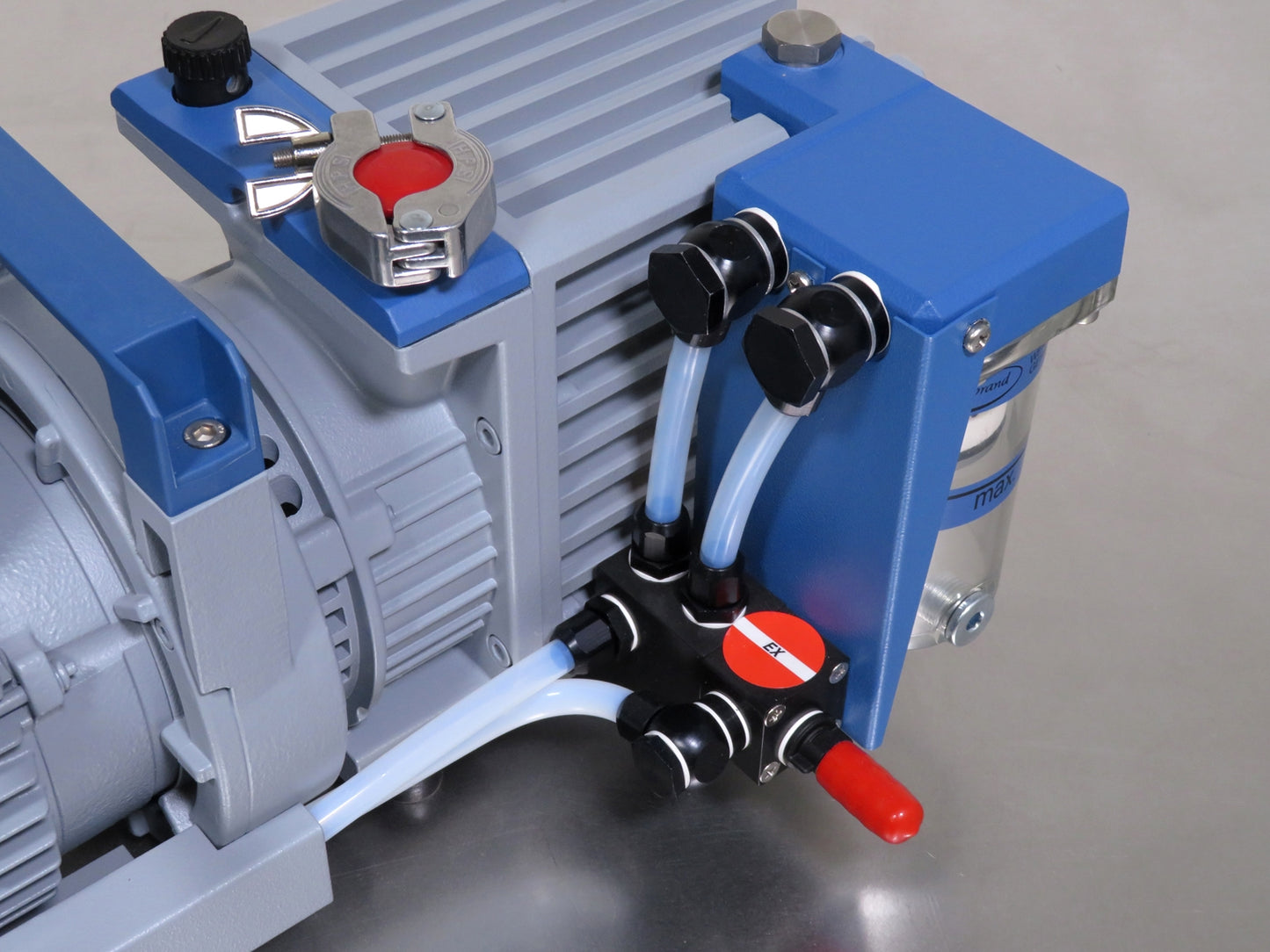 Vacuubrand RC6 Chemistry Hybrid Pump