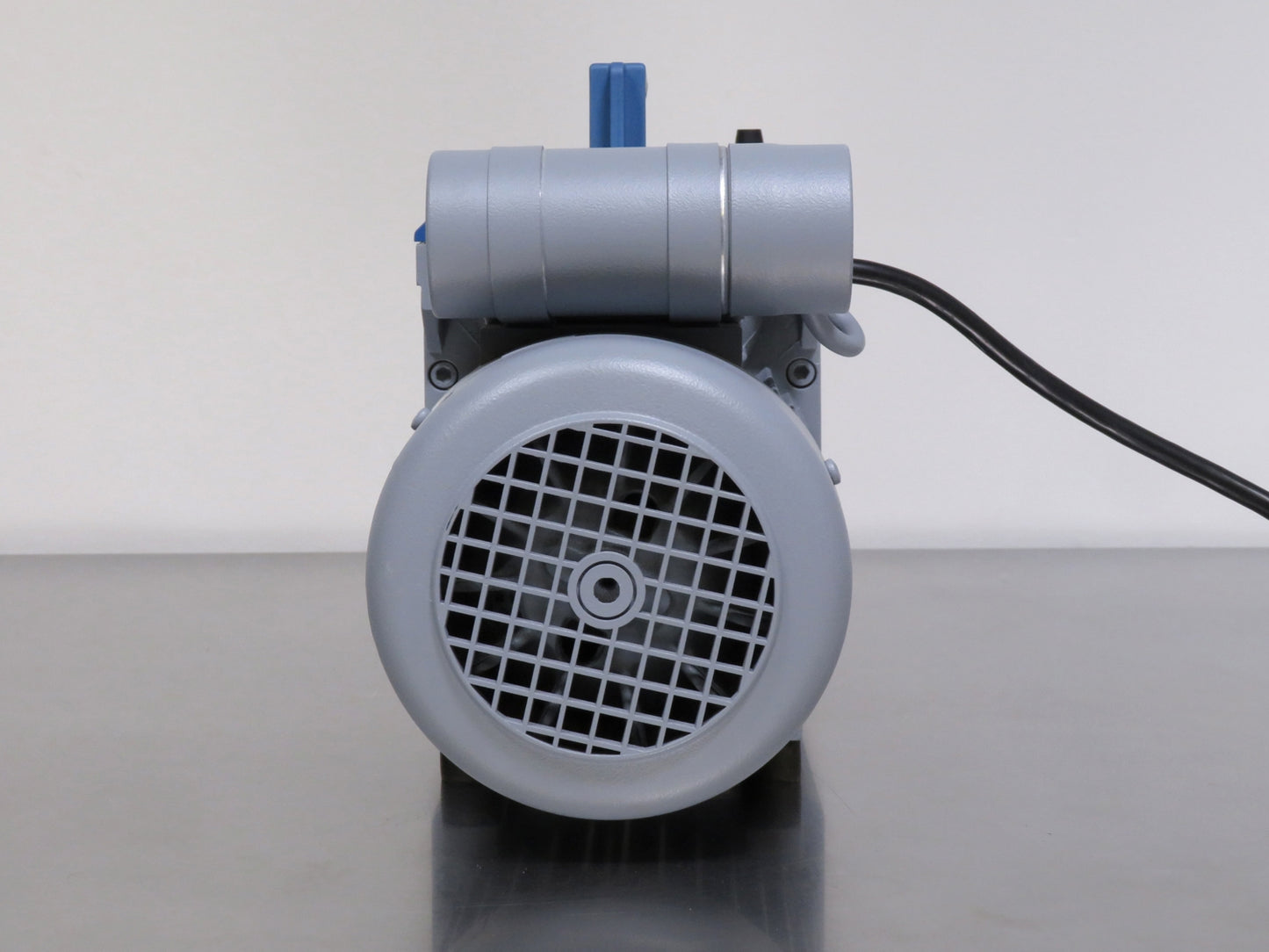 VACUUBRAND RZ 6 Rotary Vane Vacuum Pump