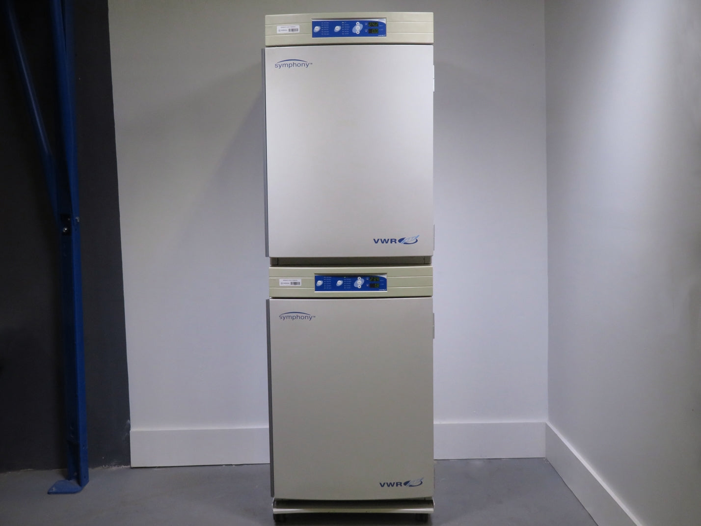 VWR Symphony CO2 Water Jacketed Incubator, Model 3078 Dual Stack
