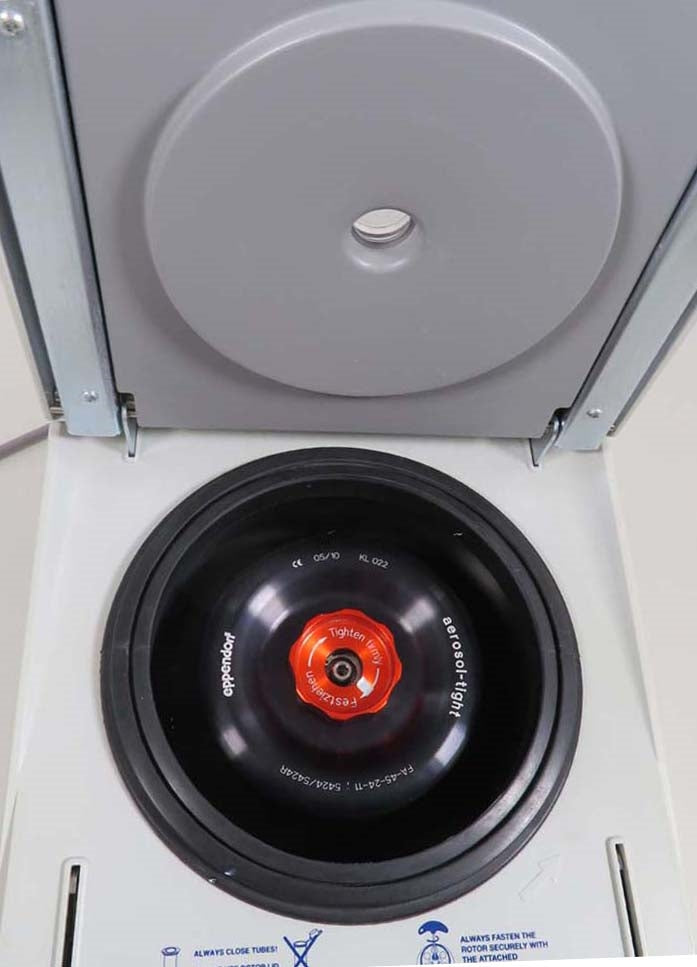 Eppendorf 5424R Refrigerated Centrifuge