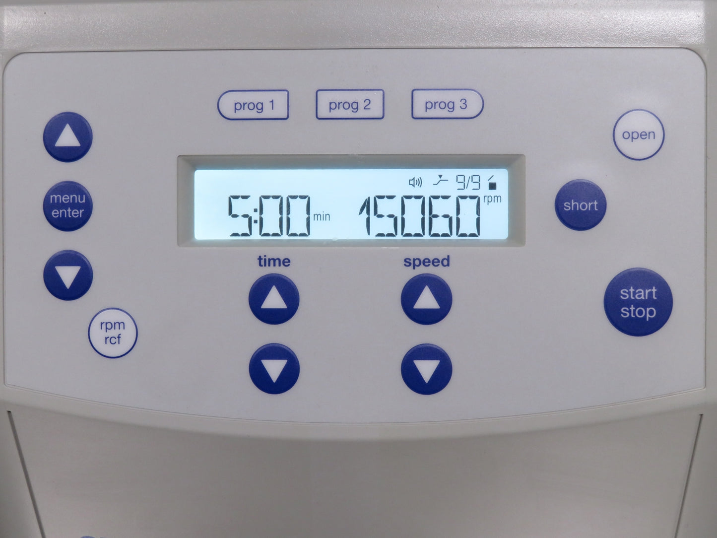 Eppendorf 5425 Centrifuge w/ Keypad