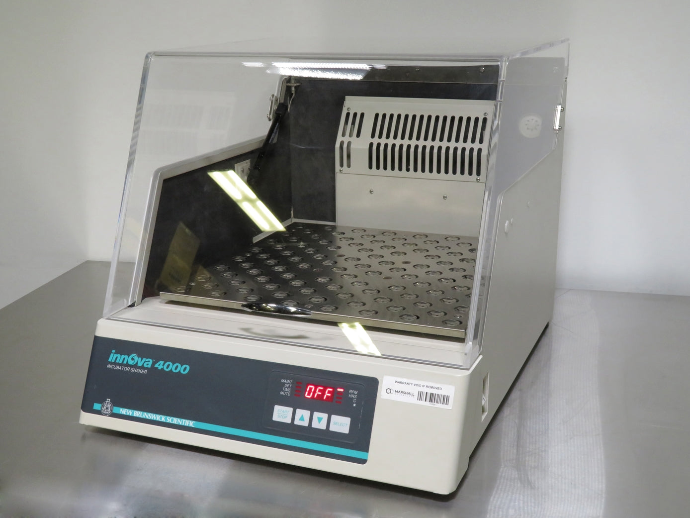 New Brunswick Innova 4000 Incubator Shaker