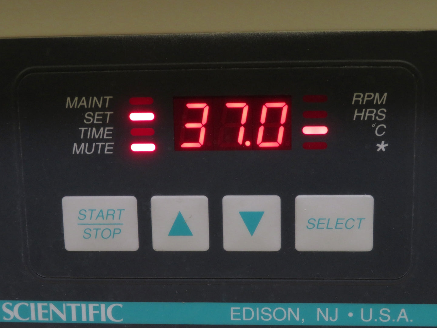 New Brunswick Innova 4200 Incubator Shaker