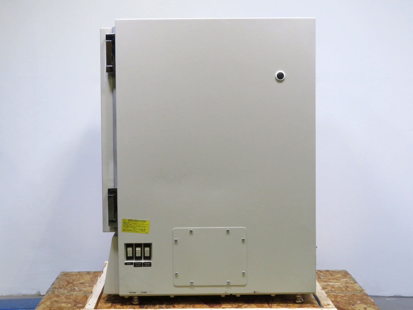 New Brunswick Innova 4200 Incubator Shaker