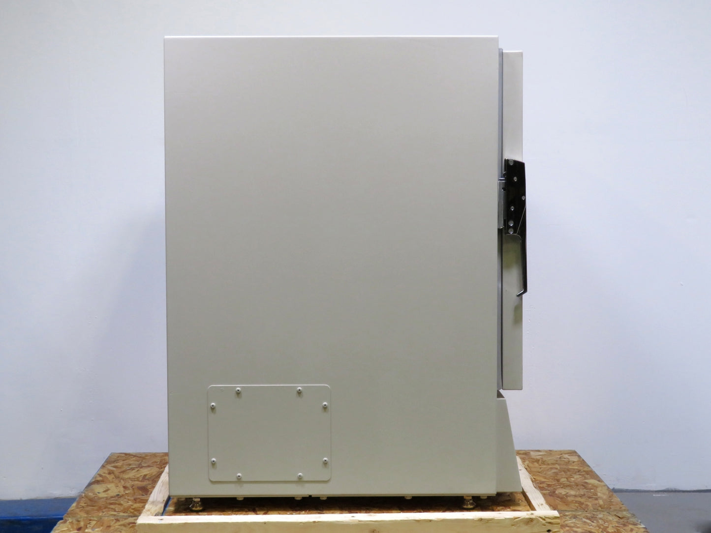 New Brunswick Innova 4200 Incubator Shaker