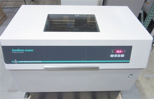 New Brunswick Innova 4300 Incubator Shaker